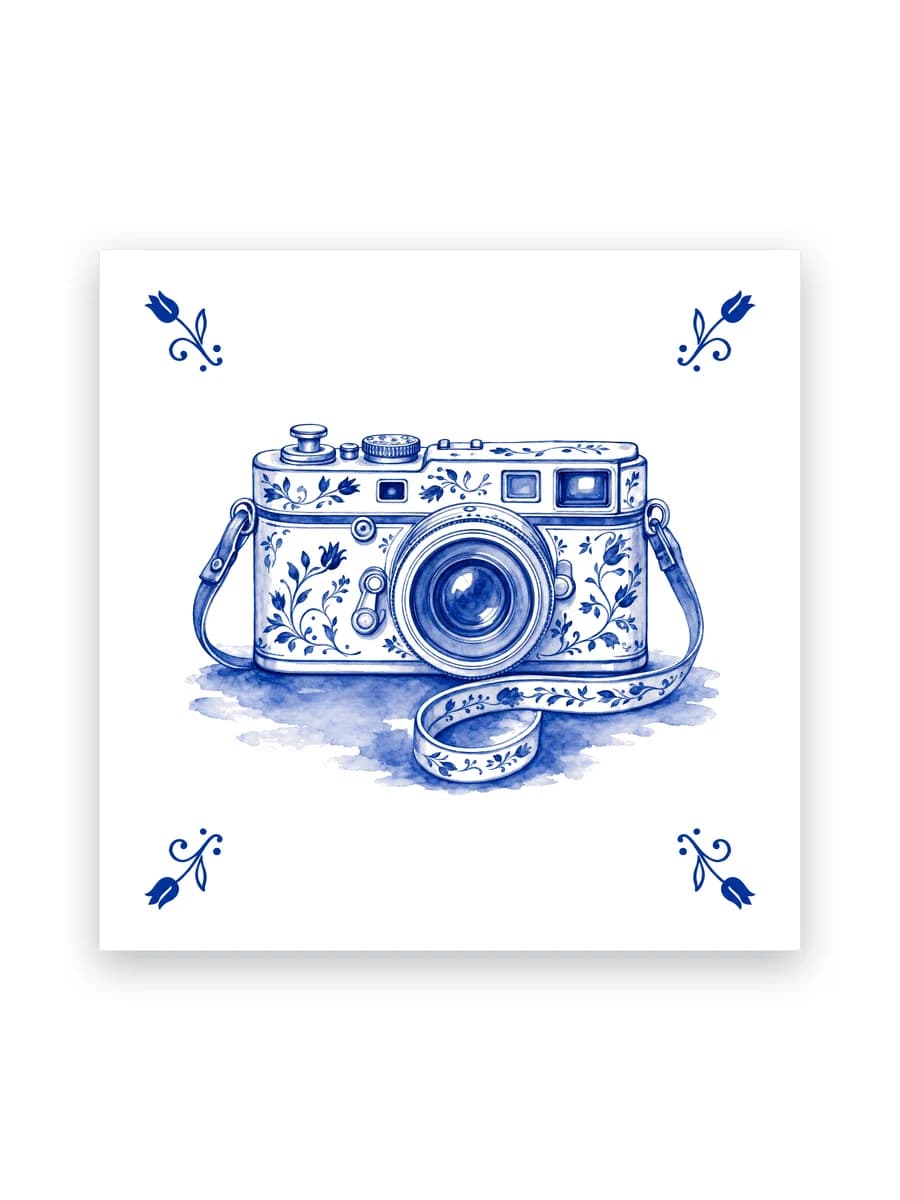 Delft blue tile — Vintage camera