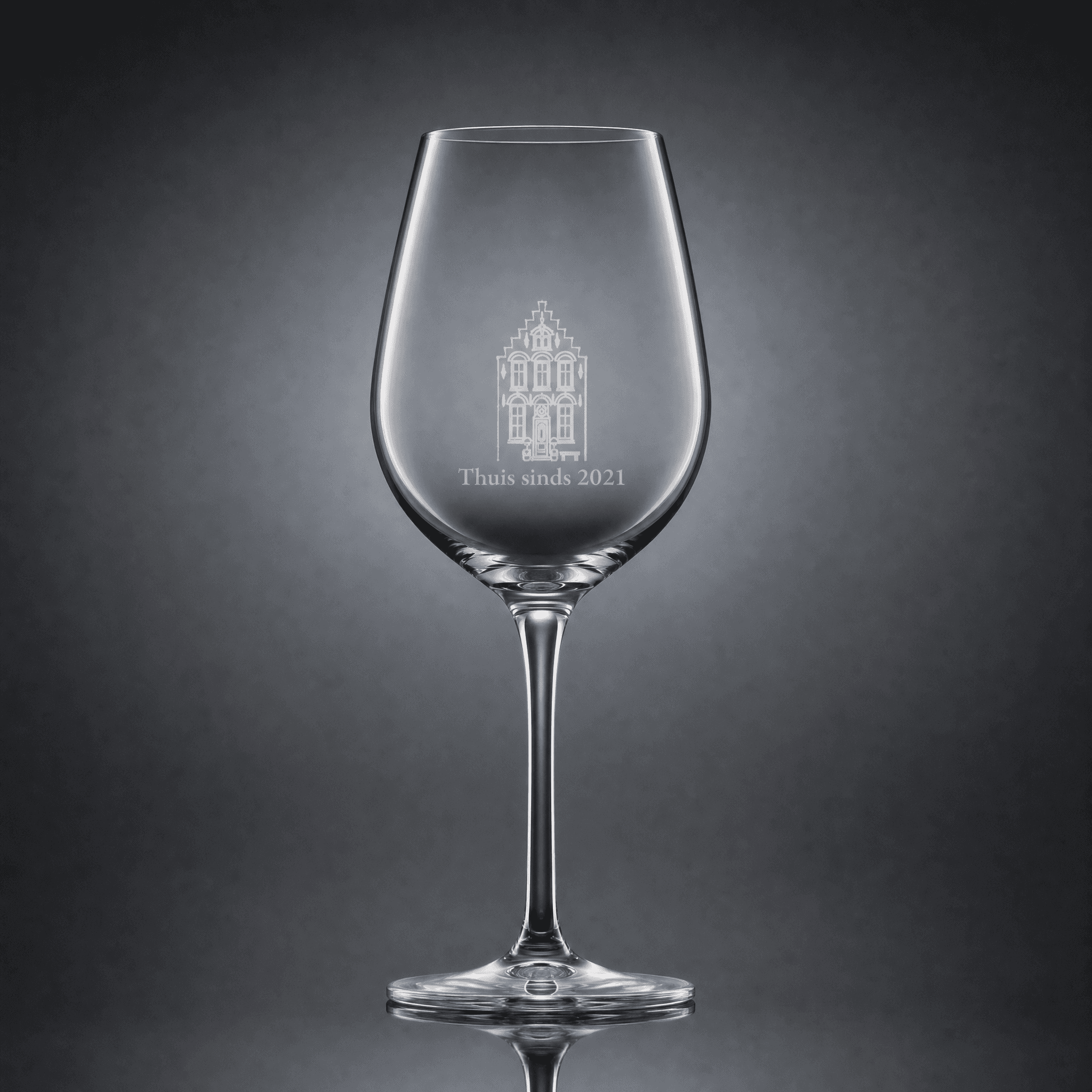 Wine glass with a drawing of your photo